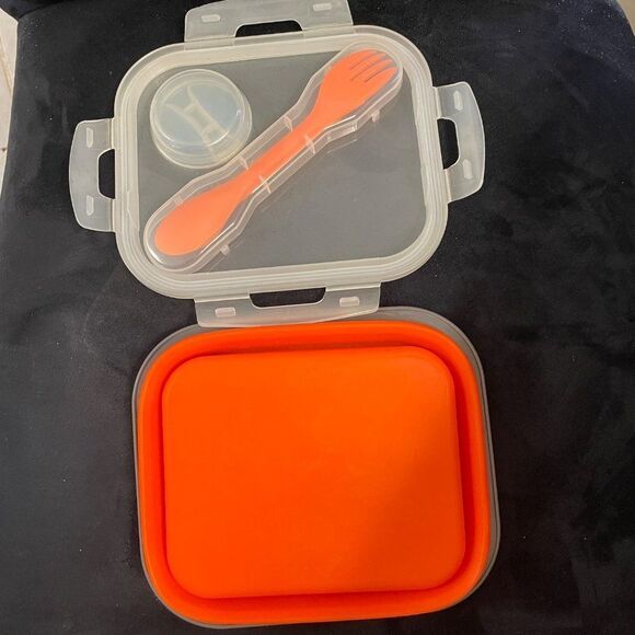 SMART Planet eco collapsible meal kit lunchbox & utensil, orange w/cover & sauce - Picture 3 of 11